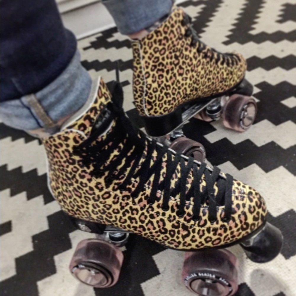 Moxi Ivy Indoor/Outdoor Roller Skates - Fits 7/7.5